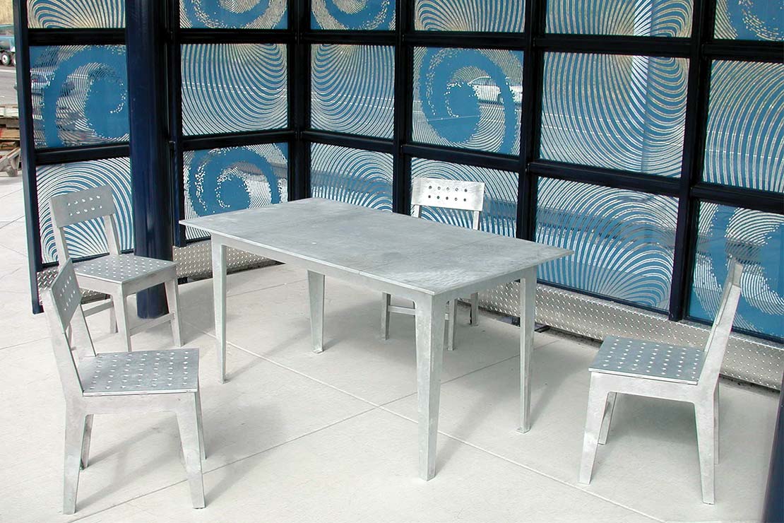 Home furnishings metal table and chair sulptures